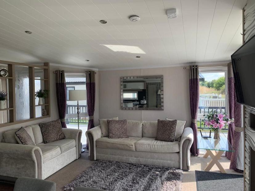 Muscovy Lodge With Hot Tub At Tattershall Lakes Country Park Exterior foto